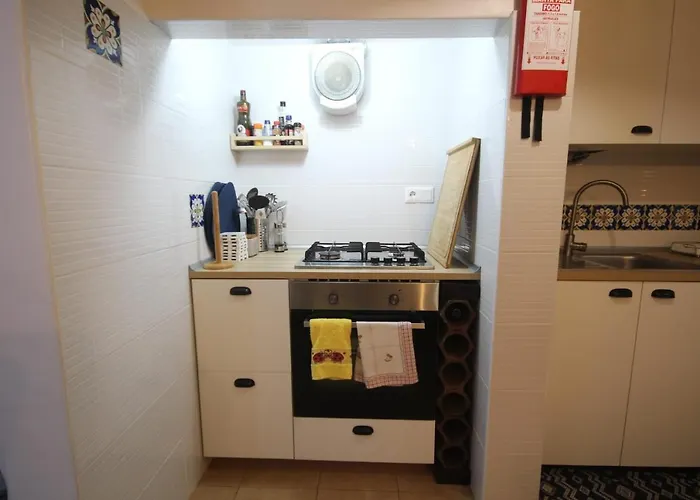 Ocean M1 R4 - Large Double With Shared Bathroom In Center 게스트하우스