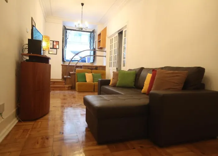 게스트하우스 Ocean M1 R4 - Large Double With Shared Bathroom In Center 리스본